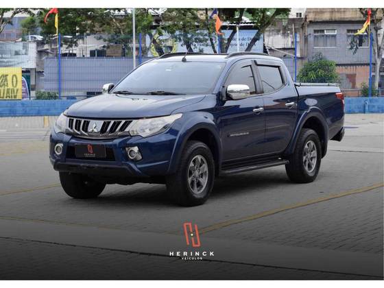 MITSUBISHI L200 TRITON 2.4 16V TURBO DIESEL SPORT HPE CD 4P 4X4 AUTOMÁTICO MITSUBISHI L200 TRITON 2.4 16V TURBO DIESEL SPORT HPE CD 4P 4X4 AUTOMÁTICO